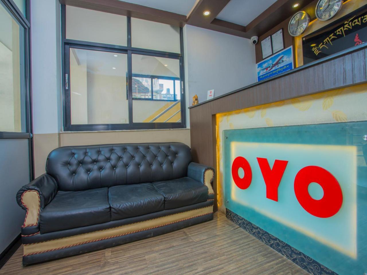 Oyo 255 White Zambala Hotel Kathmandu Buitenkant foto