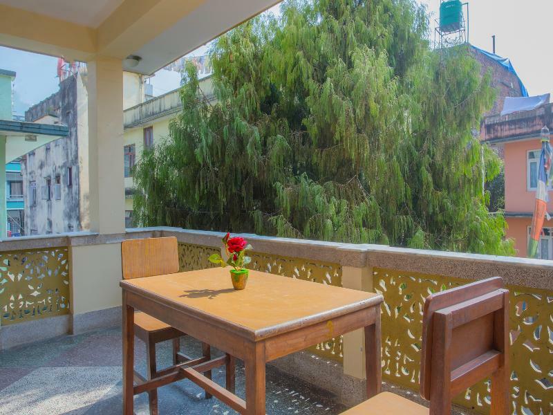 Oyo 255 White Zambala Hotel Kathmandu Buitenkant foto